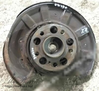 Ступица задняя левая к Mercedes CLS C218, 2011 г.