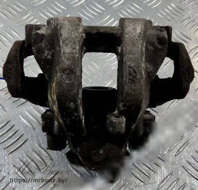 Суппорт задний правый к Mercedes CLS C218, 2016 г.