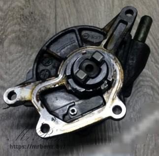 Насос вакуумный к Mercedes CLS C218, 2009 г.