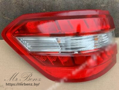 Фонарь задний левый к Mercedes E W212, 2010 г.