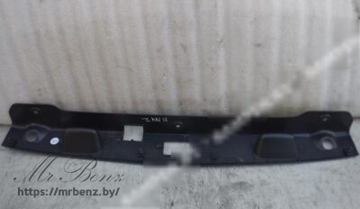Накладка двери (крышки) багажника к Mercedes E W212, 2012 г.